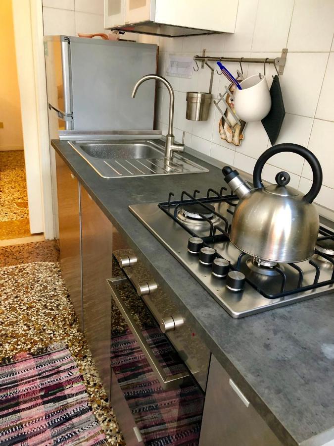 شقة Residenza Emilia البندقية المظهر الخارجي الصورة